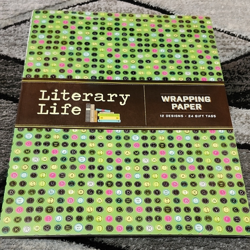 LITERARY LIFE WRAPPING PAPER BOOK-STYLE 12 DESIGNS + 24 GIFT TAGS 2015 NWT